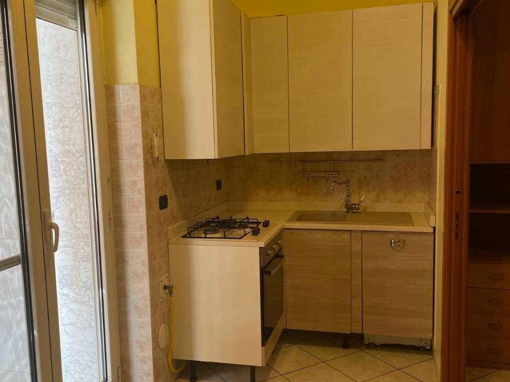 Casa indipendente a Barletta in Via Ruggiero Scommegna, 25 - Foto 4