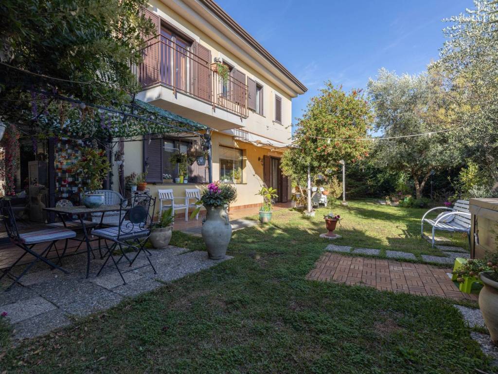 Villa a Trecastagni in Via Giosuè Carducci - Foto 3