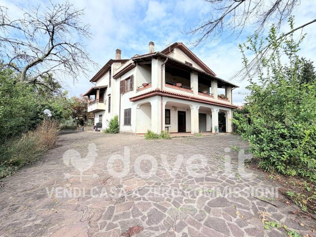 Villa a Velletri in Via della Faiola, 54 - Foto 2