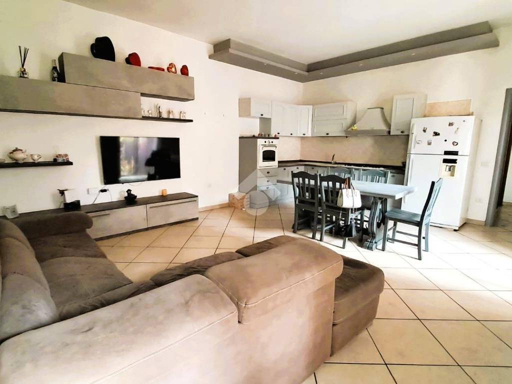 Appartamento a Lusciano in Via S. Raffaello, 10 - Foto 5