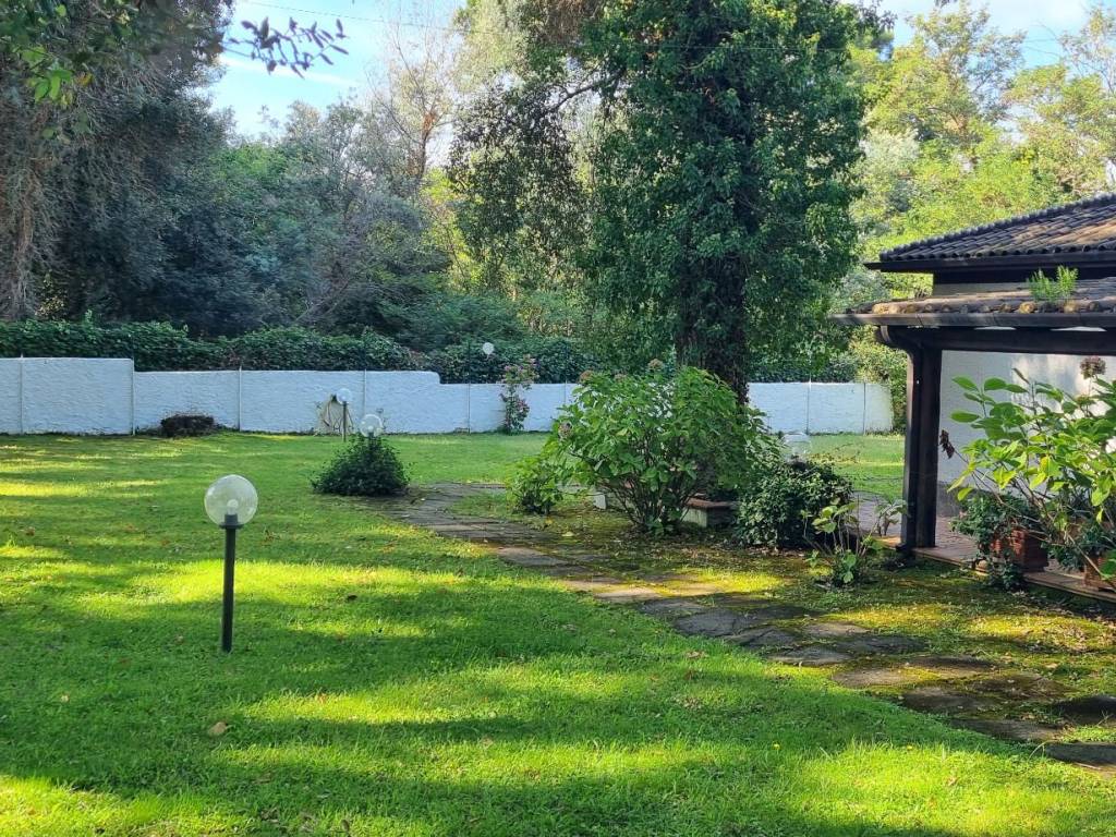 Villa a Sabaudia in Viale dei Pini - Foto 3