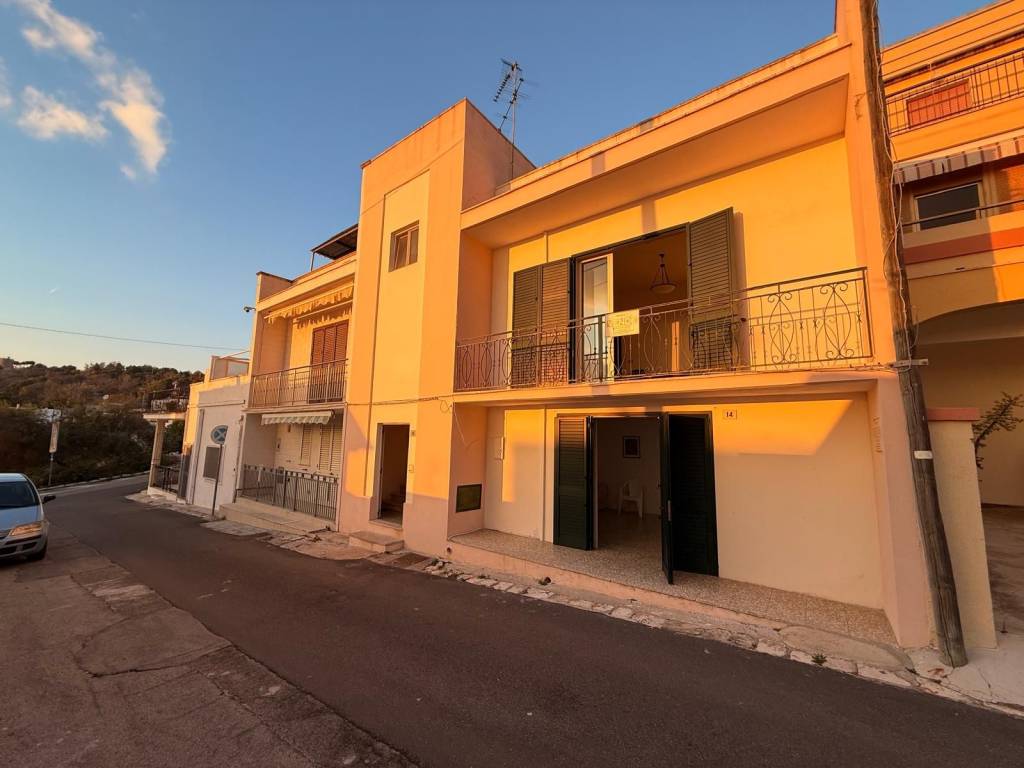 Casa indipendente a Sannicola in Via Lunik - Foto 4