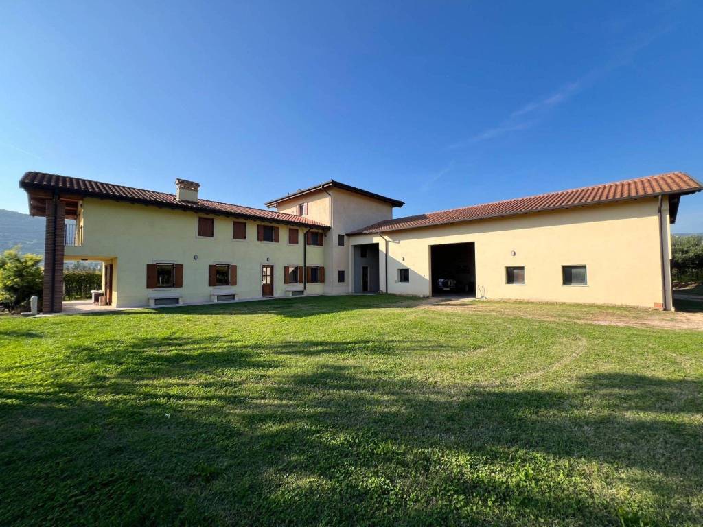 Villa a Verona in Via Valpantena - Foto 2
