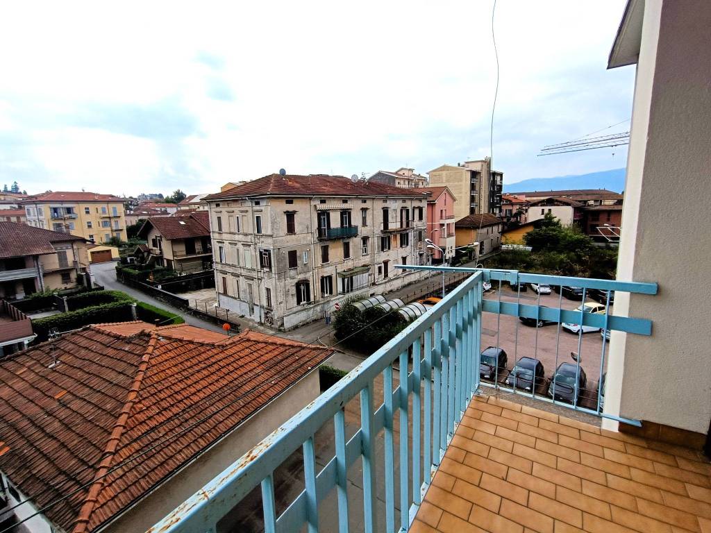 Appartamento a Verbania in Via Mario Tozzi - Foto 4