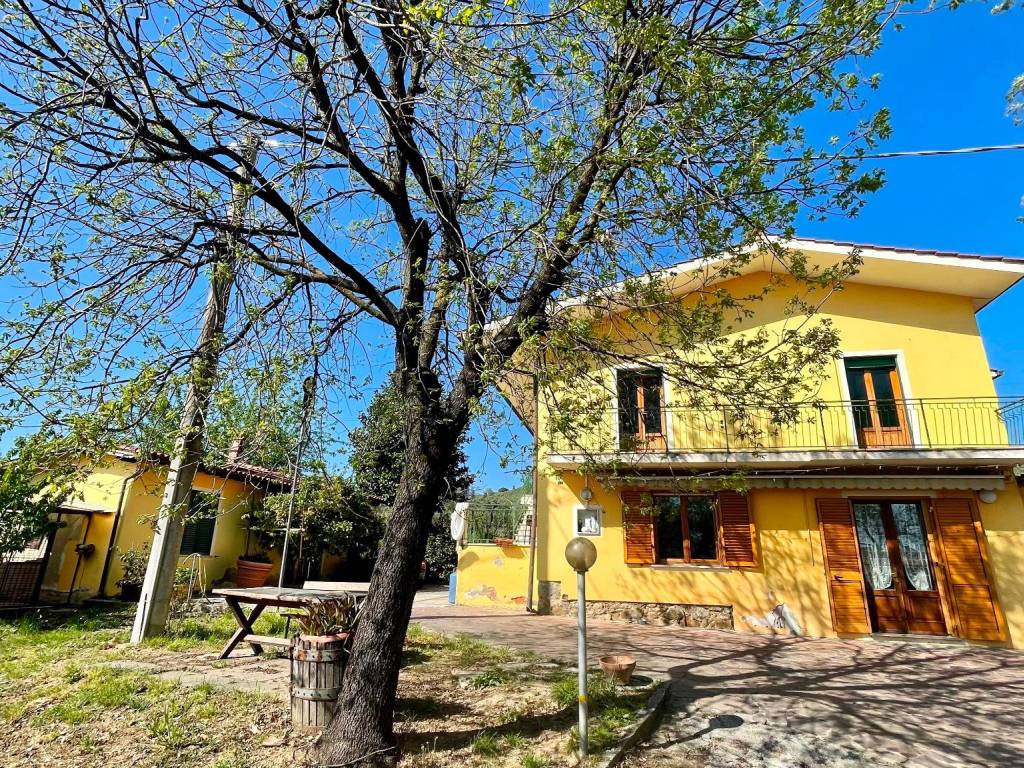 Villa a Monsummano terme in Via Vergin Chiusa, 895 - Foto 5