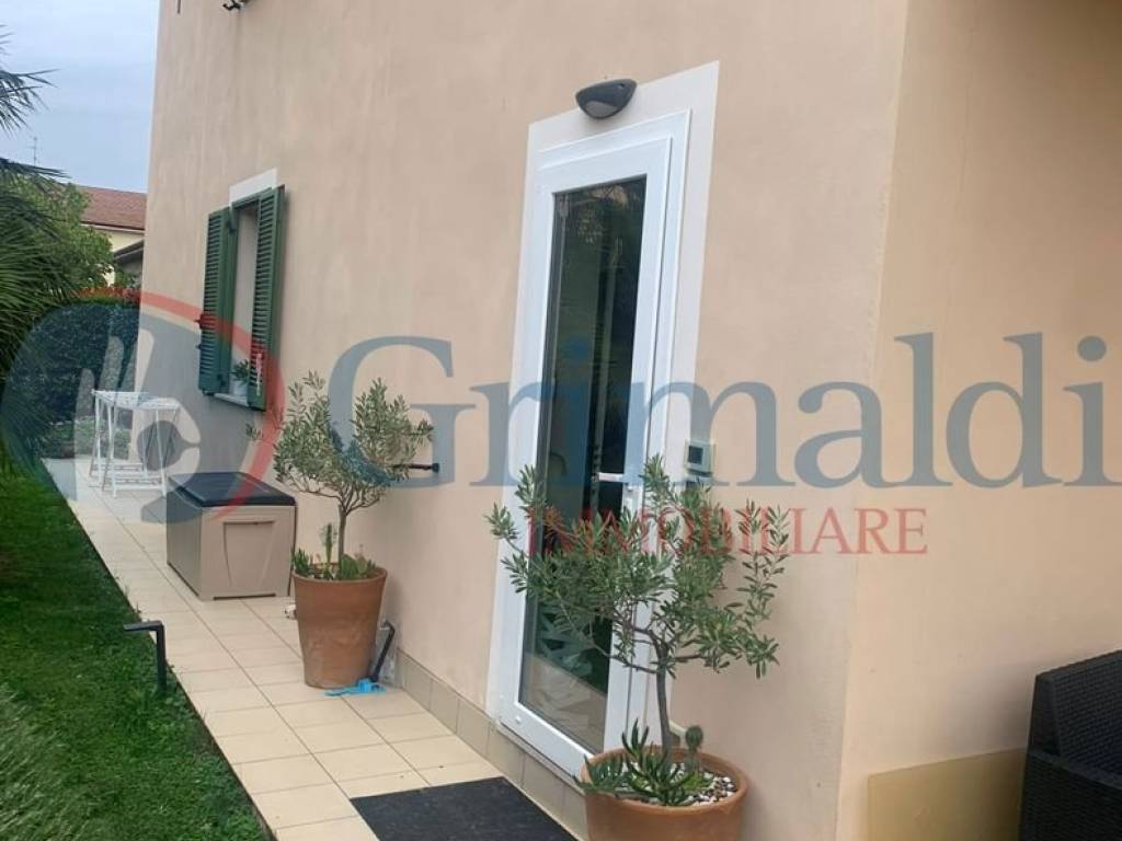 Villetta a schiera a Foligno in Via Galileo Ferraris, 51 - Foto 2