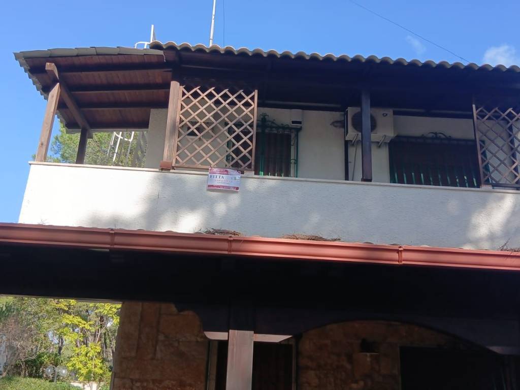 Villa a Castellaneta in Via Walter Schirra, 38 - Foto 4