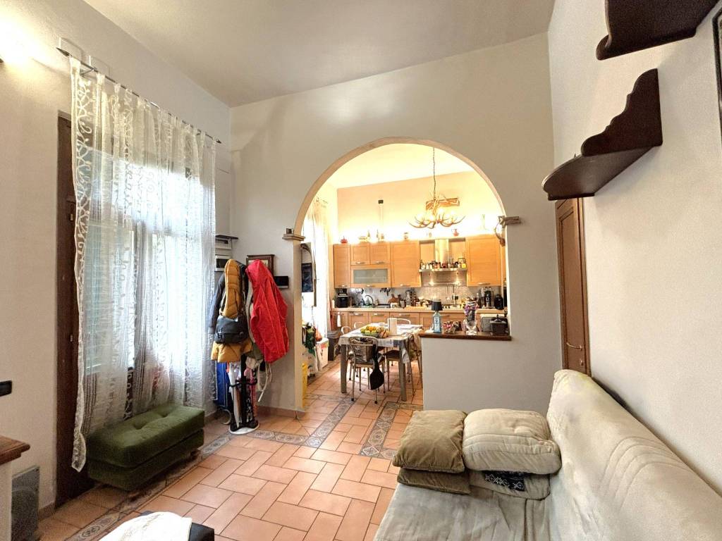 Casa indipendente a Pistoia in Via Monfalcone, 48 - Foto 4