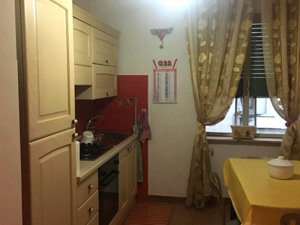 Appartamento a Cosenza in Via Emilio Capizzano, 23 - Foto 4