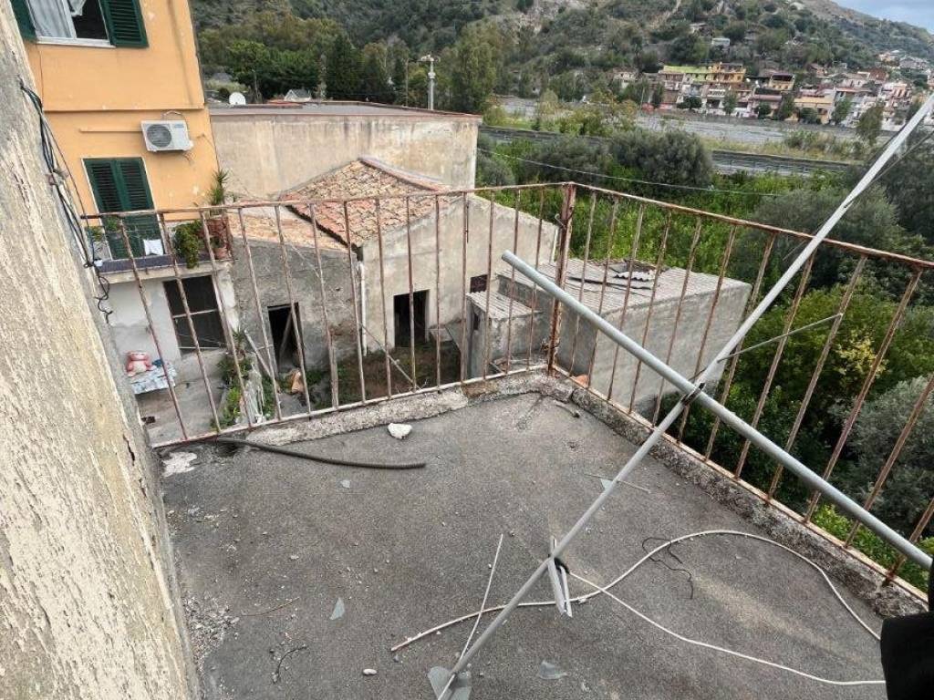 Villa a Santa teresa di riva in Contrada Giardino Inferiore, 21 - Foto 3