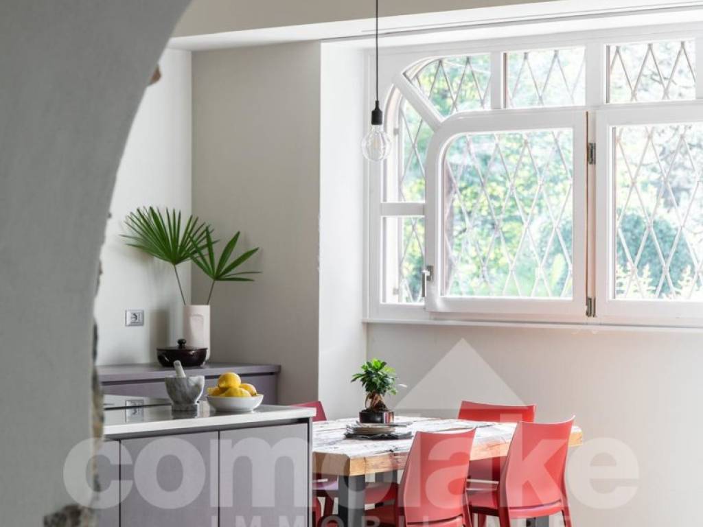 Appartamento a Cernobbio in Via Regina, 41 - Foto 3