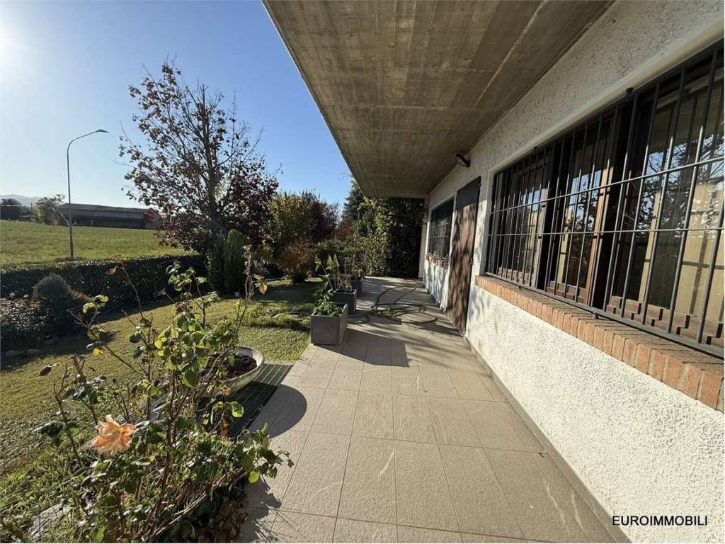 Villa a Montechiarugolo in Via Dante Alighieri - Foto 3
