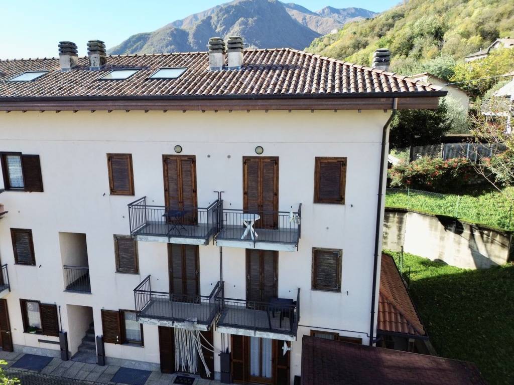 Appartamento a Gravedona ed uniti in Via Giussanico - Foto 2