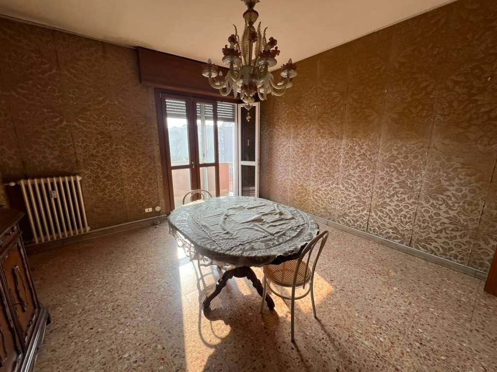Appartamento a Gallarate in Via Michelangelo Buonarroti, 18 - Foto 4
