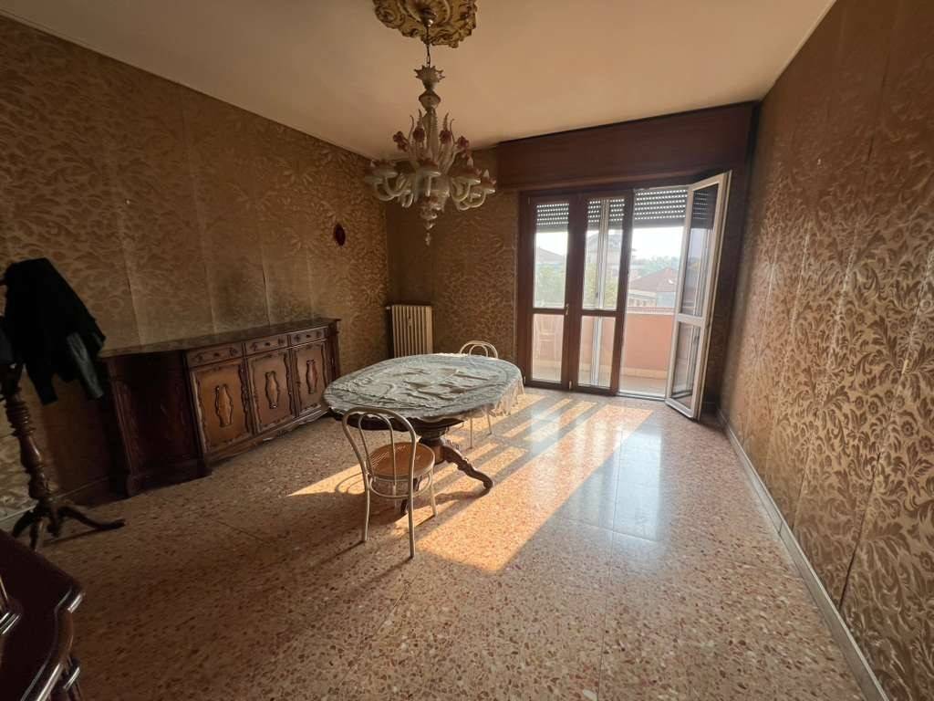 Appartamento a Gallarate in Via Michelangelo Buonarroti, 18 - Foto 5