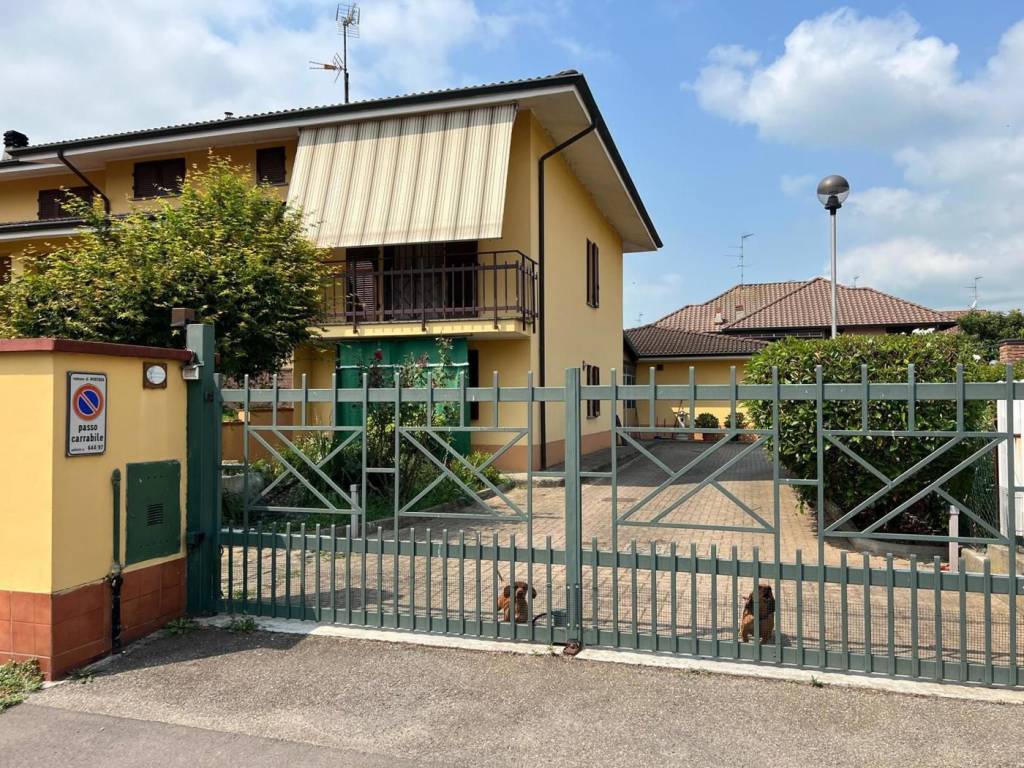 Villa a Mortara in VIA FERMI, 12 - Foto 2