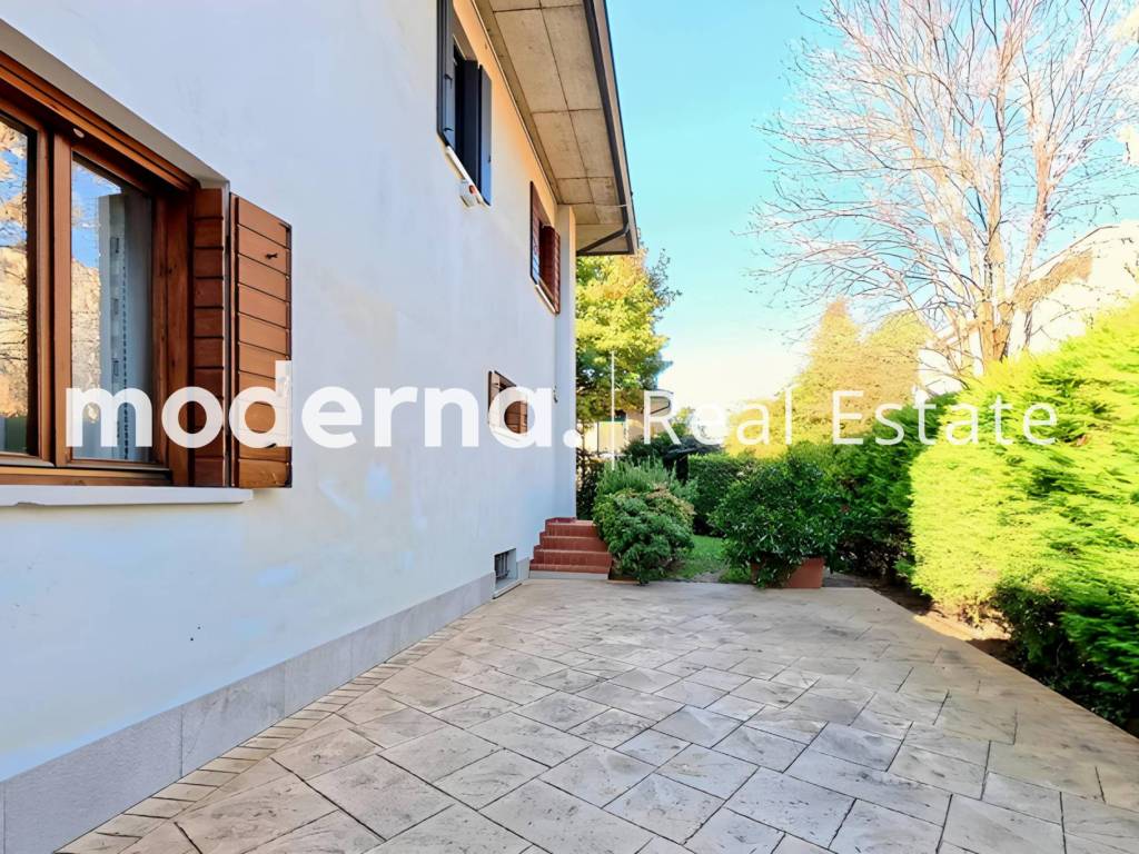 Villa a Mogliano veneto in Via Francesco Barbiero, 79 - Foto 2