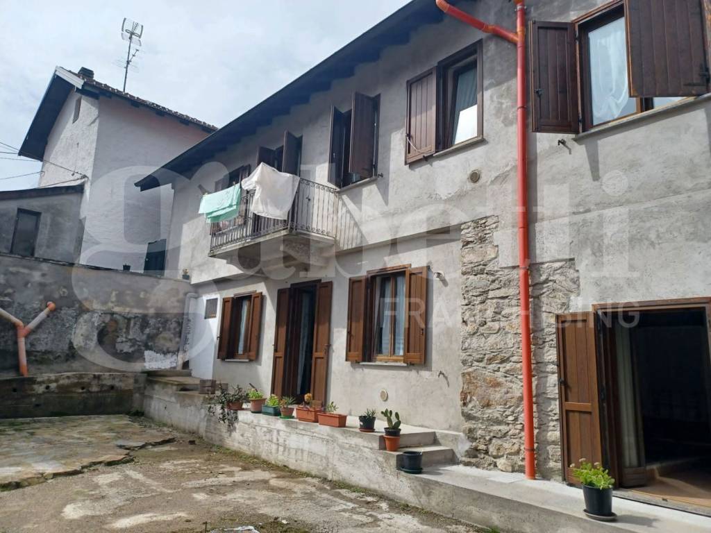 Casa indipendente a Casale corte cerro in Via Crocetta, 14 - Foto 2