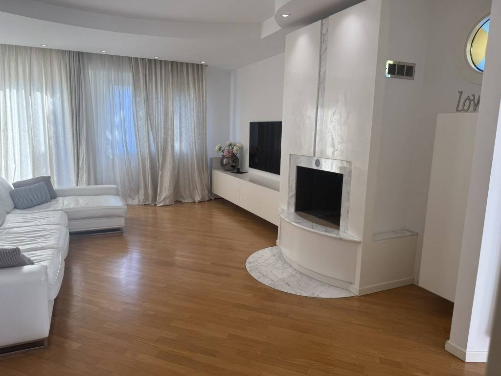 Appartamento a Riccione in Viale Ventimiglia - Foto 4