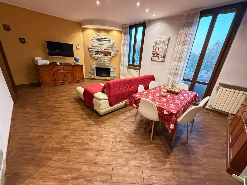 Appartamento a Gallarate in Via Ettore Fieramosca, 8 - Foto 2