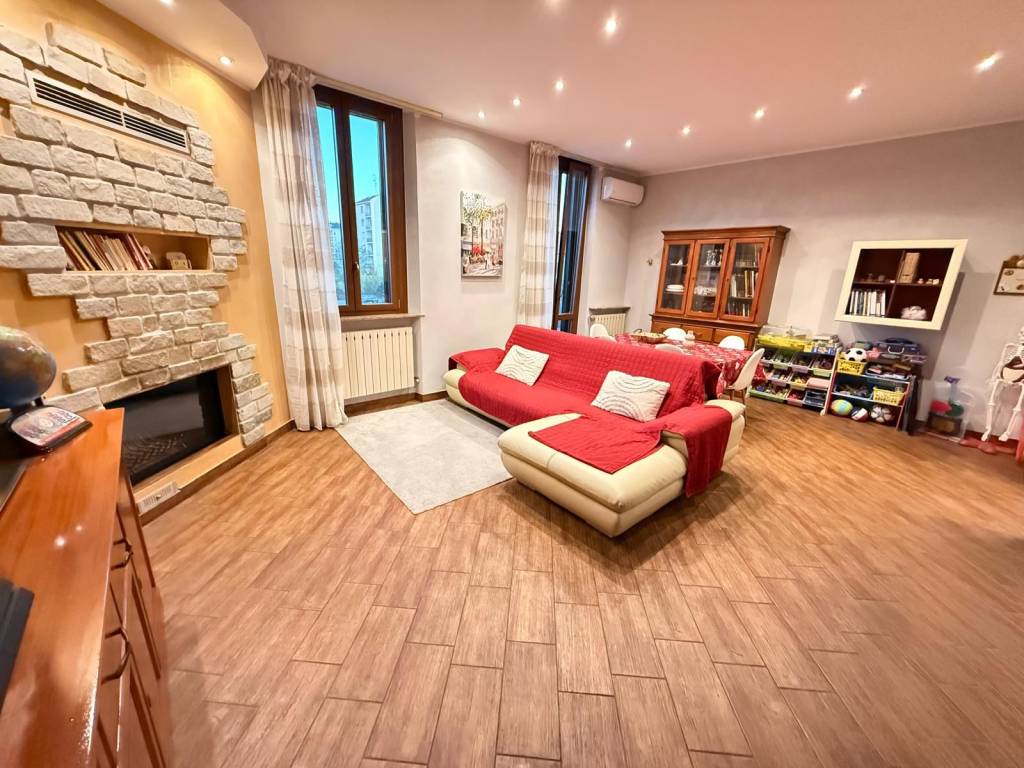 Appartamento a Gallarate in Via Ettore Fieramosca, 8 - Foto 5