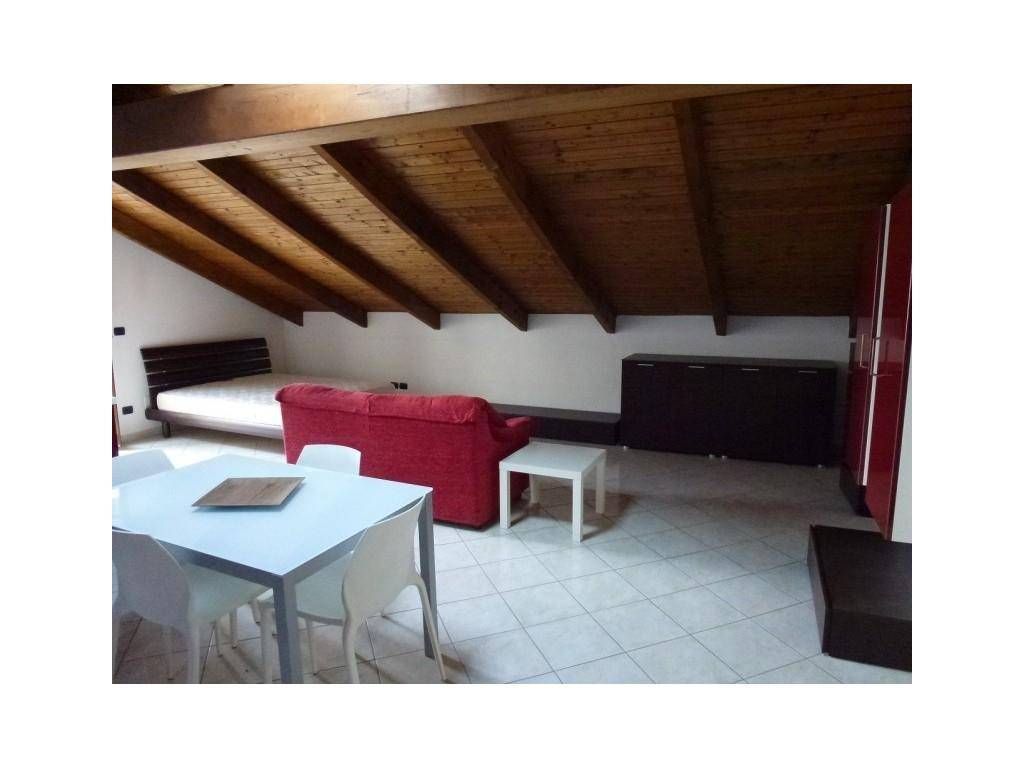 Attico / mansarda a Vercelli in Via Elia Emanuele Foà, 58 - Foto 4