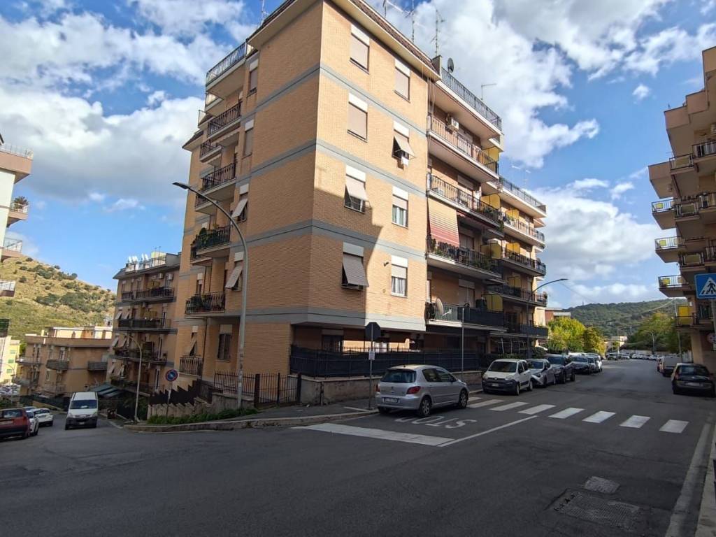 Appartamento a Tivoli in Via Tiburto, 53 - Foto 2