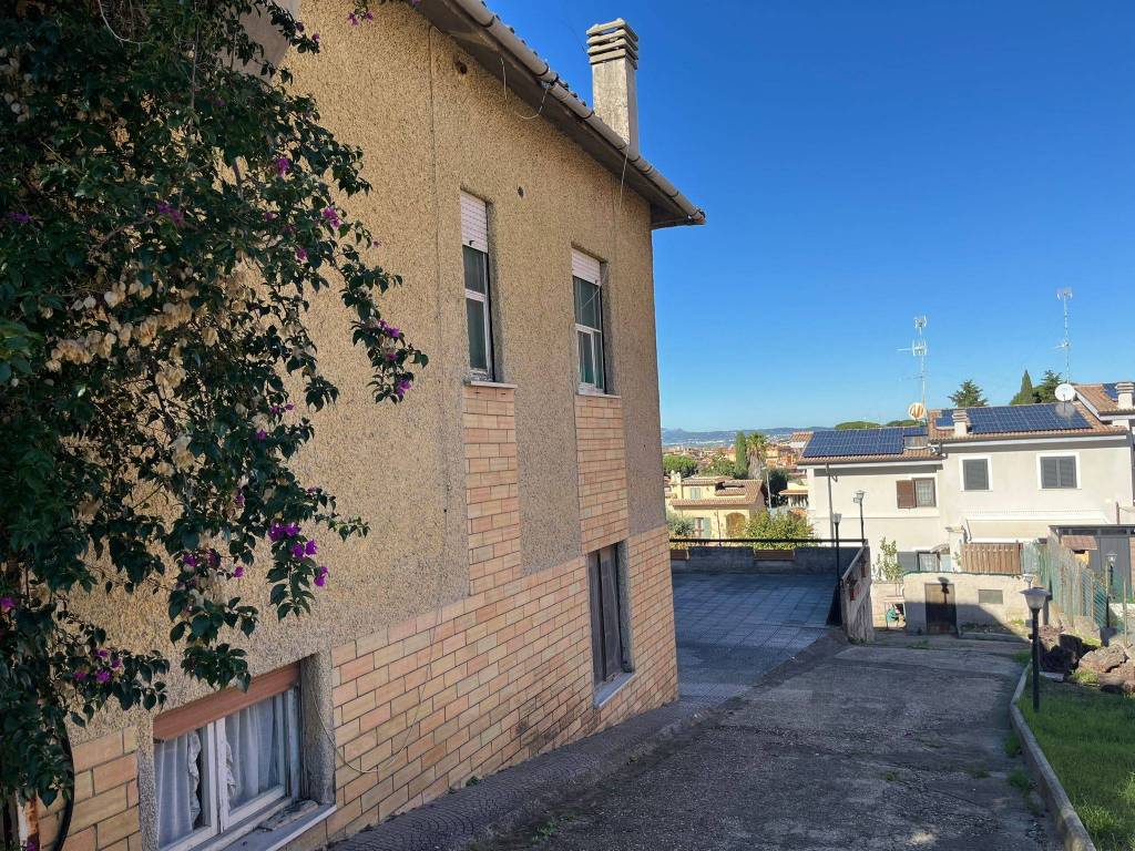 Villa a Mentana in Via Volturno - Foto 4