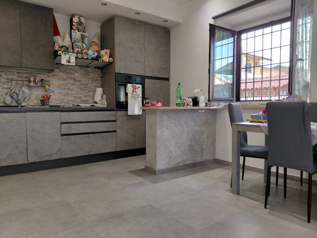 Villa a Cisterna di latina in Via San Giuseppe - Foto 2