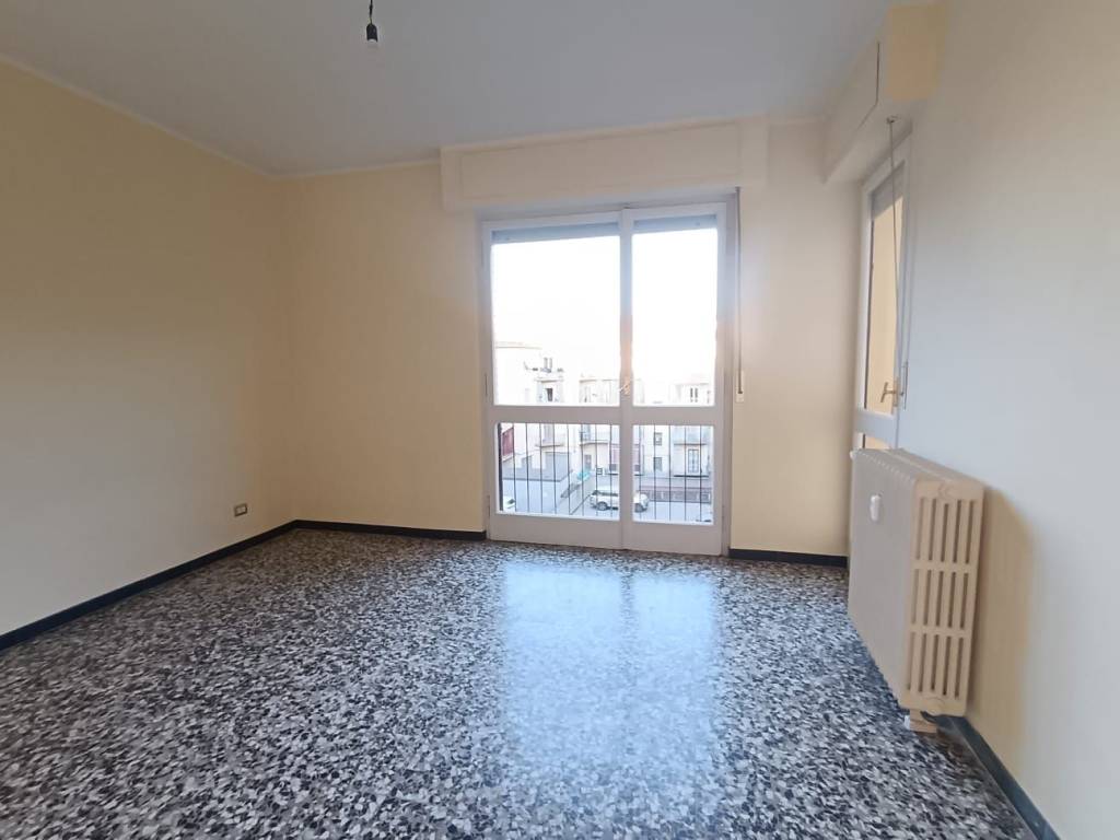Appartamento a Asti in Via Roccavione - Foto 3