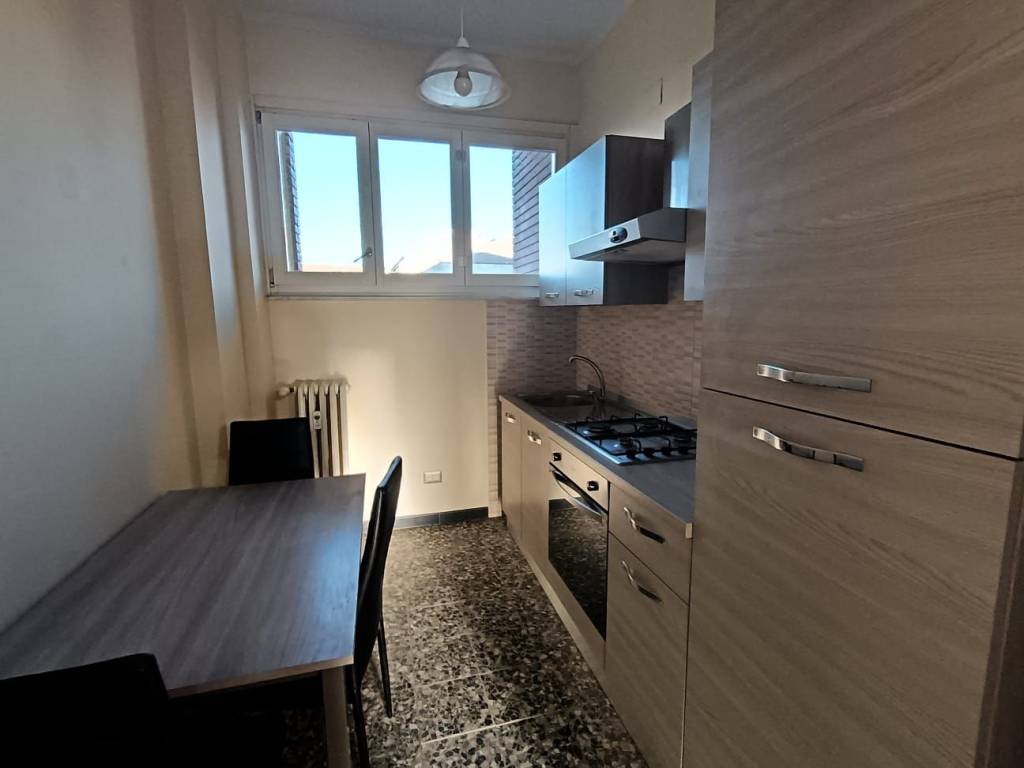 Appartamento a Asti in Via Roccavione - Foto 5