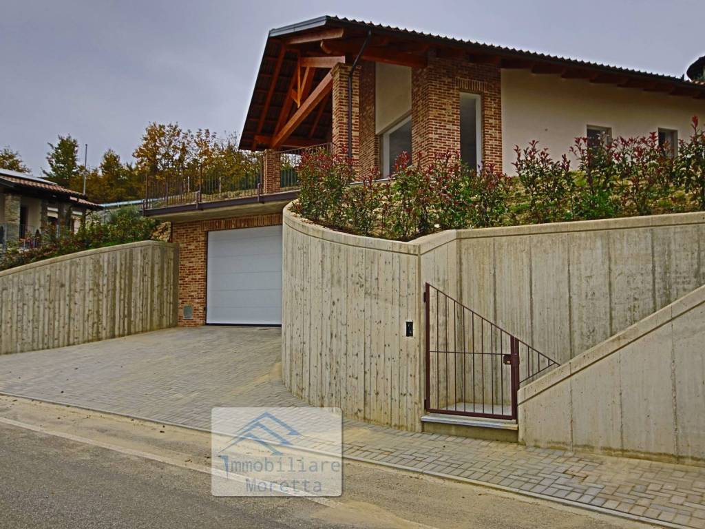 Villa a Alba in Corso Cortemilia - Foto 2