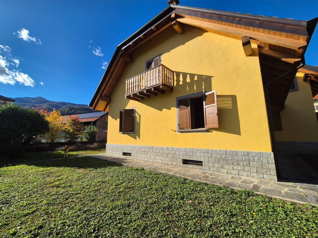 Villa a Quarona in Via Dante Alighieri, 3 - Foto 2