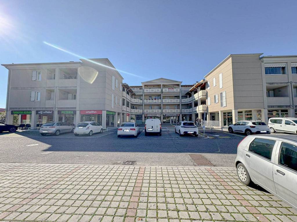 Appartamento a Montichiari in Via Mantova, 138 - Foto 2