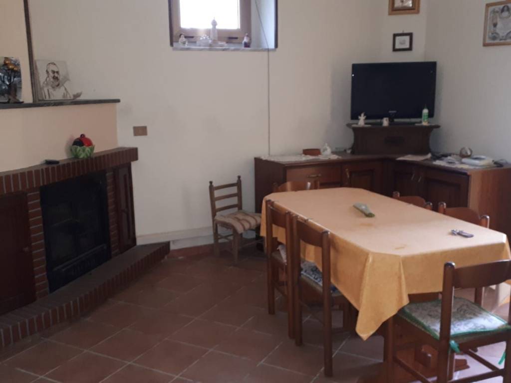 Casa indipendente a Moiano in Via Cammino Vecchio - Foto 5