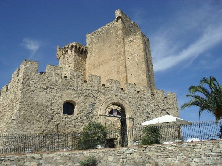 Palazzo / stabile a Roseto capo spulico in SS 106 - Foto 2