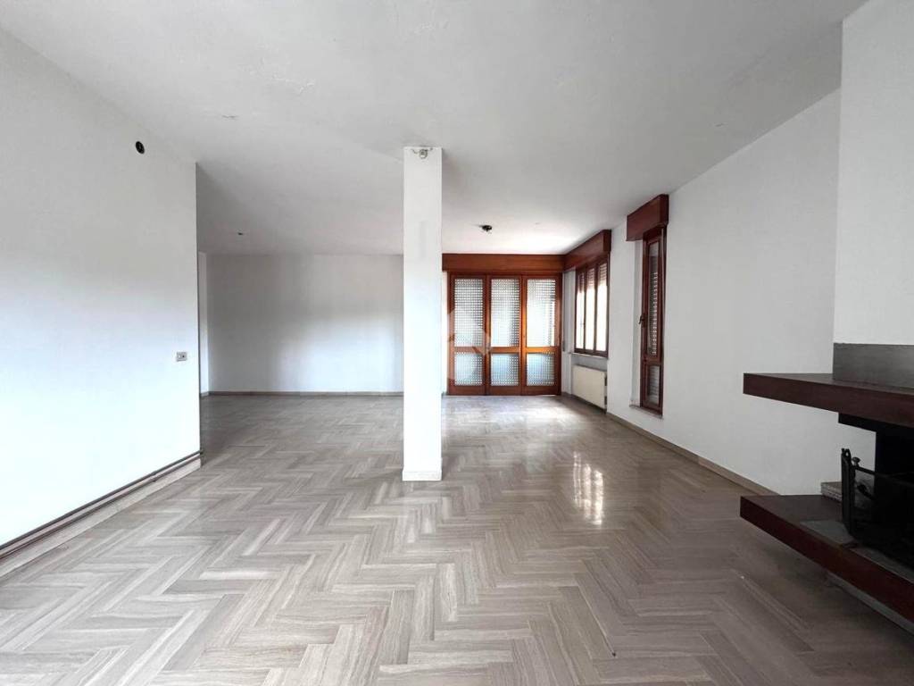 Attico / mansarda a Montebelluna in corso giuseppe mazzini - Foto 5