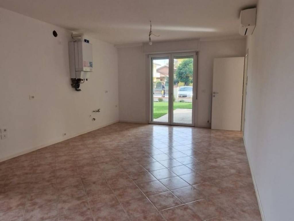 Appartamento a Stienta in Viale Antonio Ligabue - Foto 2