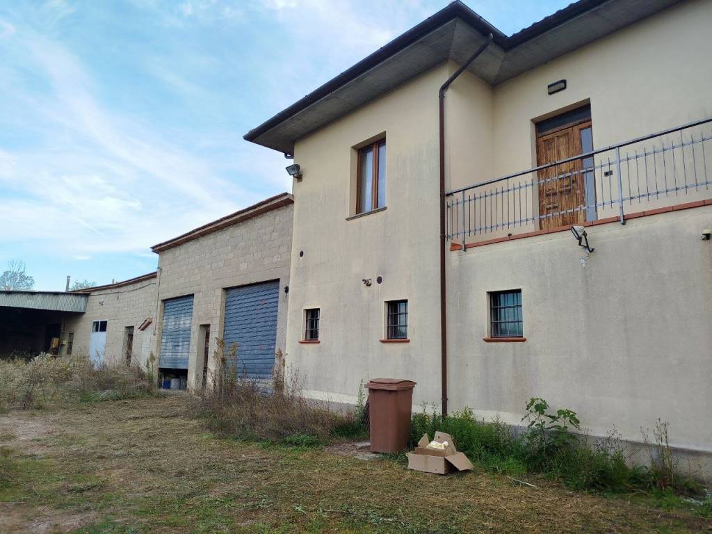 Casa indipendente a Tuoro sul trasimeno in Via Pontile - Foto 3