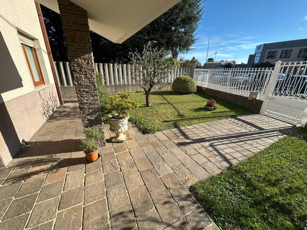 Villa a Limido comasco in Via Roma - Foto 2