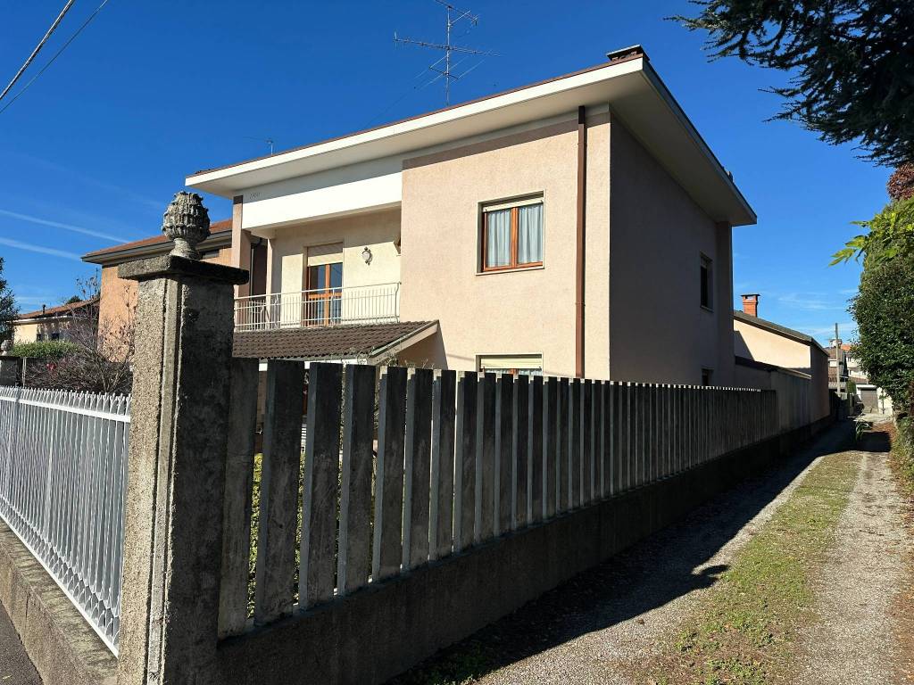 Villa a Limido comasco in Via Roma - Foto 5