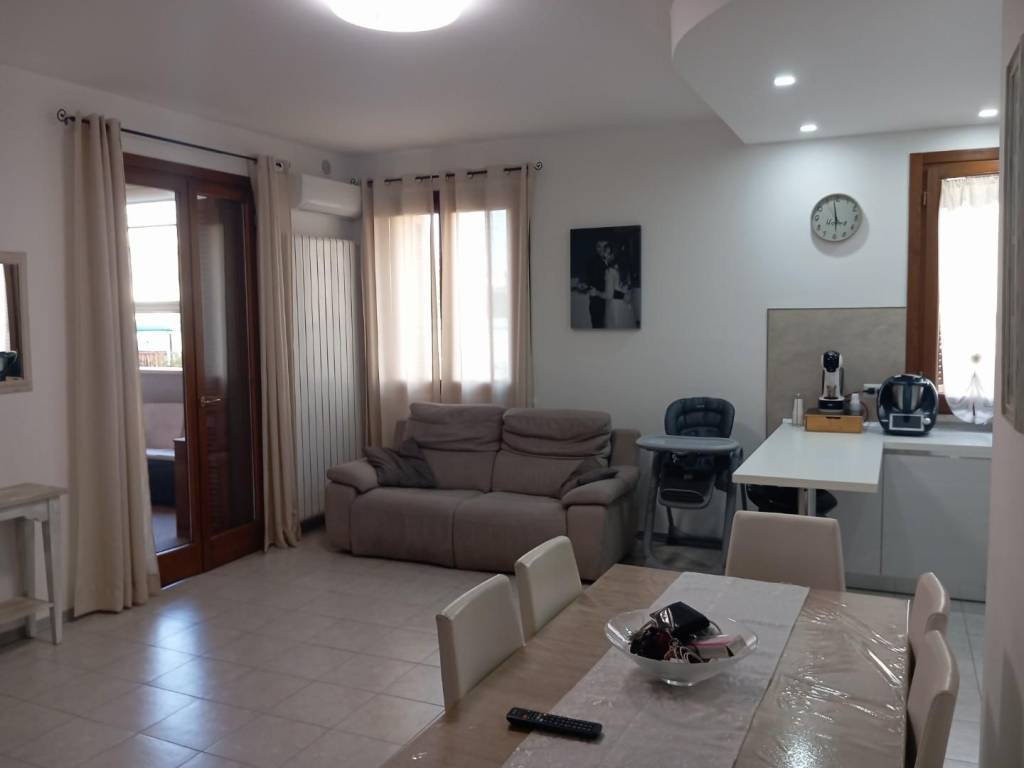 Appartamento a Poggibonsi in Via Pisana - Foto 4