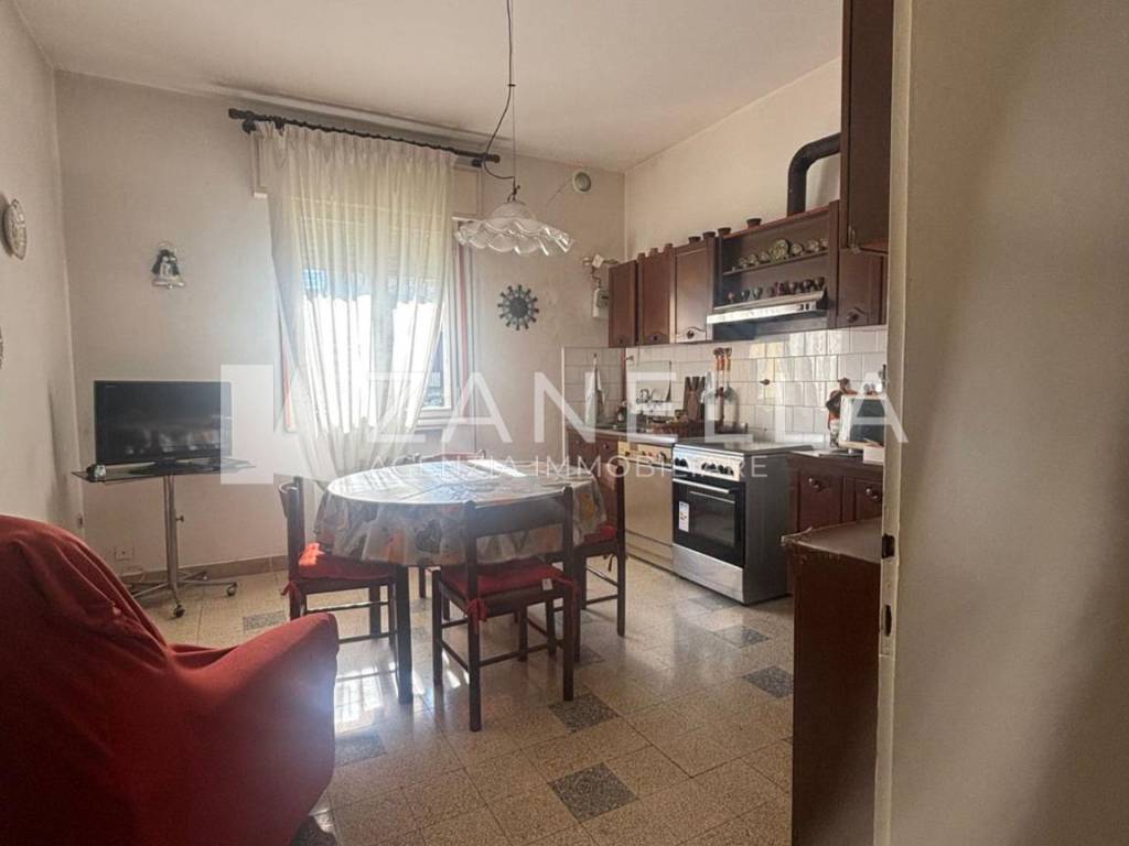 Appartamento a Castelfranco veneto in Via Giacomo Puccini - Foto 5