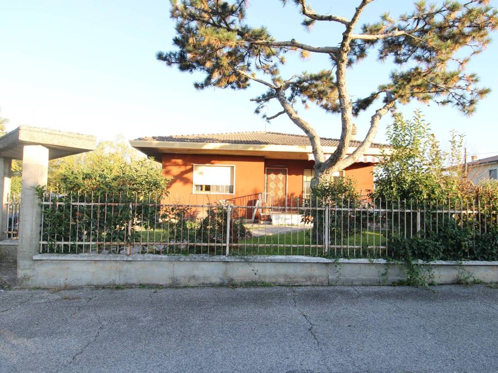 Villa a San bonifacio in Via Villabella - Foto 2