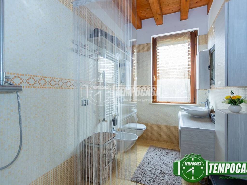 Casa indipendente a Bussolengo in Localita' Ca' di Mezzo - Foto 4