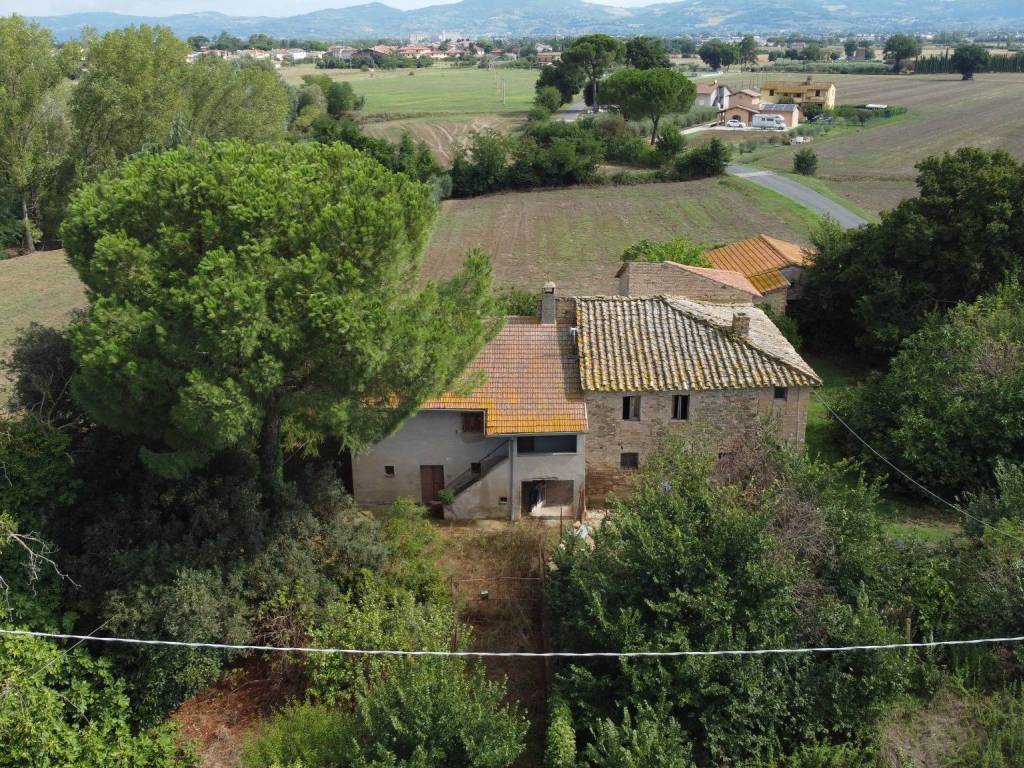 Rustico / casale a Bettona in Via Assisi - Foto 4
