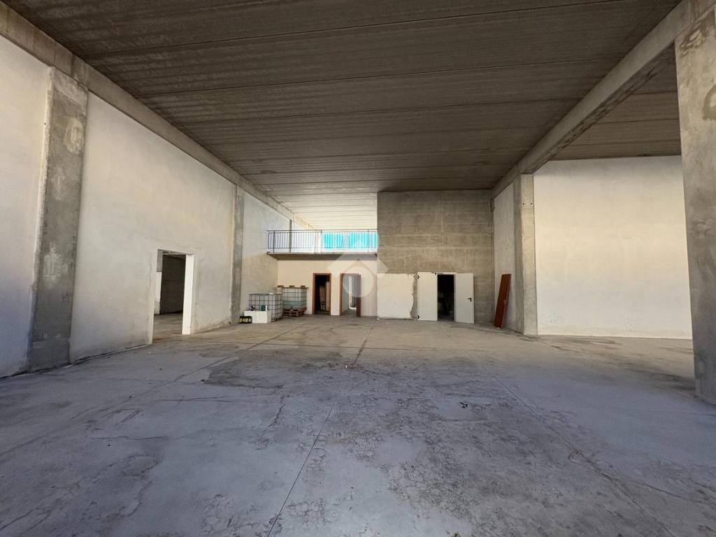 Immobile a Quarrata in Via Statale Fiorentina, 171 - Foto 4