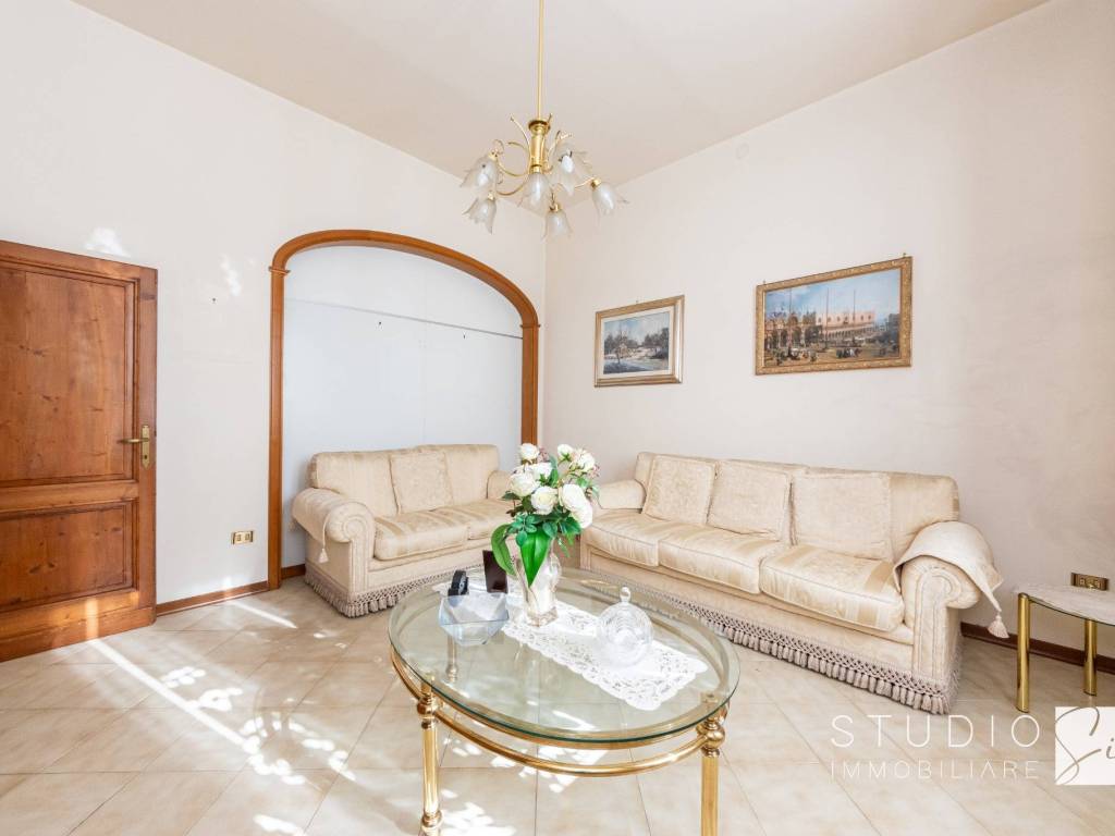 Casa indipendente a Pistoia in Via Martiri della Fortezza - Foto 2