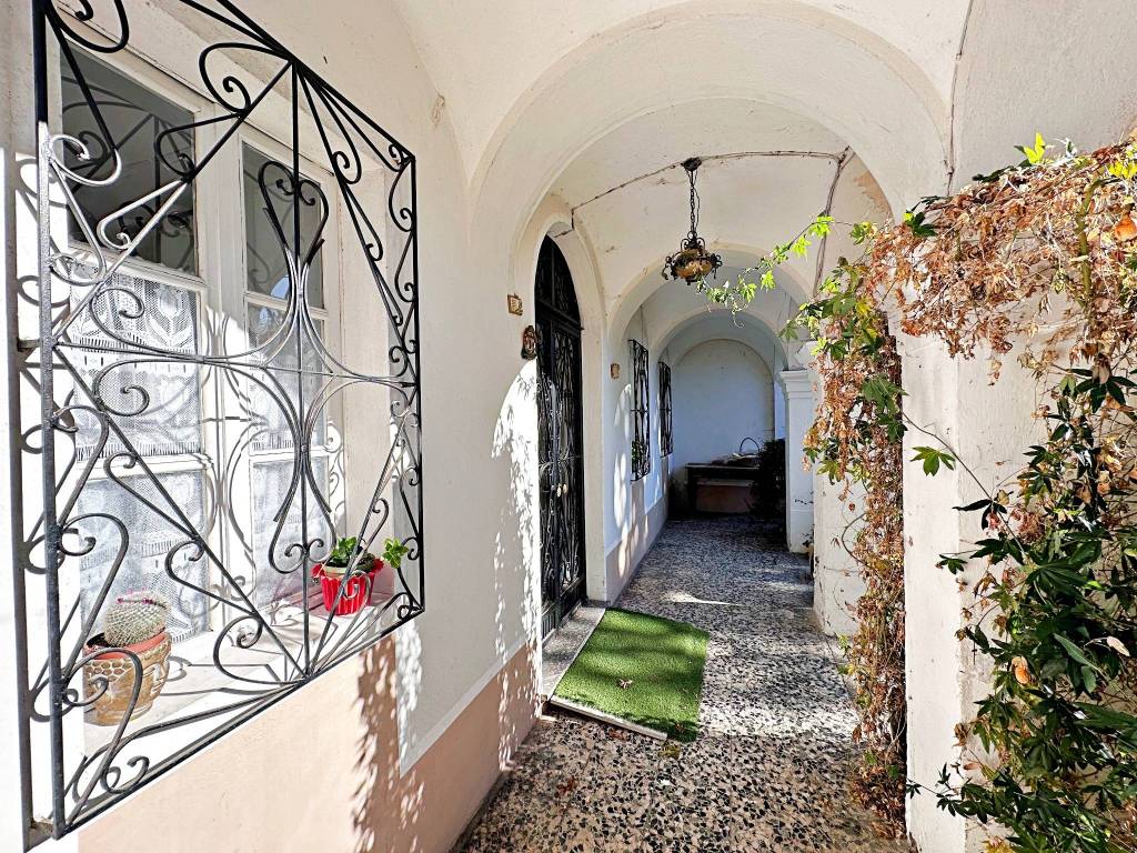 Villa a Serravalle sesia in Via Dottor Secondino Mazzone, 21 - Foto 3