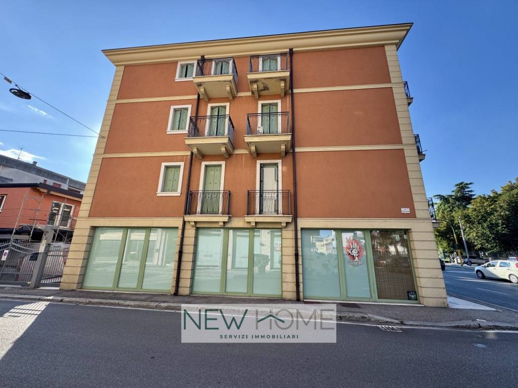 Appartamento a Verona in Via Quattro Rusteghi 4 - Foto 2